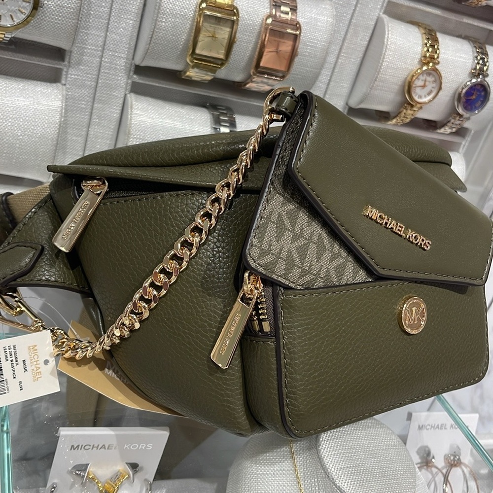 Michael Kors Maisie Large Pebbled Leather 2-in-1 Sling Waist Fanny Pack
Belt Bag - Picture 6 of 16